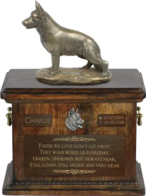Produktbild von Deutscher Schäferhund - Eine Urne für die Asche eines Hundes, eine Urne mit einer Statue, eine personalisierte Hundeurne von der Marke Art-Dog.