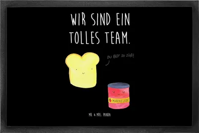 Produktbild von Mr. & Mrs. Panda fußmatte Toast Marmelade 50 x 75 cm - Schwarz - Geschenk, Bodenvorleger, Schmutzfangmatte, Süß, Eingangsmatte, Toastbrot, Küche Deko, Fußabstreifer, Brot