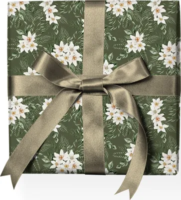 Produktbild von Feines florales Geschenkpapier mit gemalten Blumen und Blüten, grün weiß - G22118, 32 x 48cm