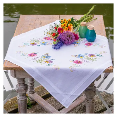 Immagine prodotto di Elzusha - Kit completo per ricamo: tovaglia 80 x 80 cm