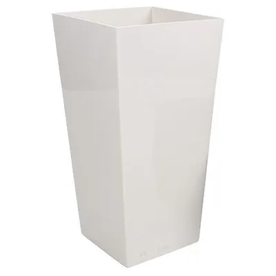 A white planter pot on a white background.