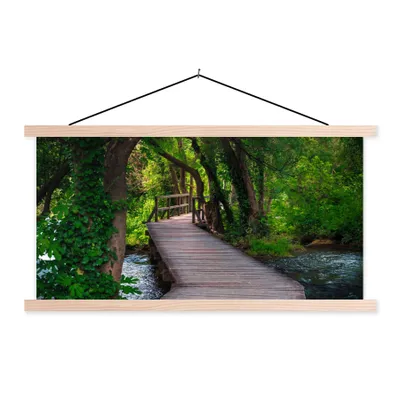 Produktbild von MuchoWow® Textilposter Wald - Natur - Brücke 60x30 cm mit holzfarbenen Rahmen - Dekoration