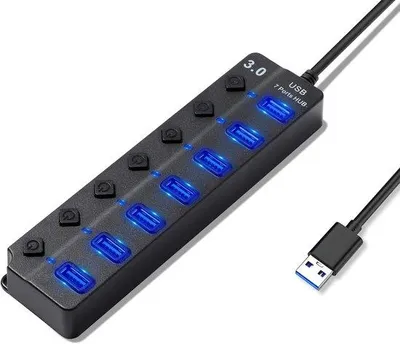 Produktbild von Multifunktionales 7-in-1 Dockingstation mit USB 3.0- und 2.0-Anschlüssen für Computeranbindung, Datenübertragung und Aufladen.