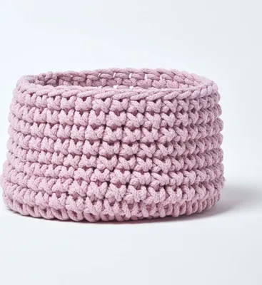 Image de HOMESCAPES Panier de rangement tricoté, 100% coton rose 37 x 21 cm