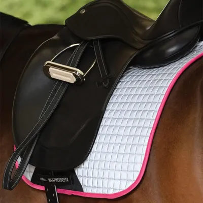 Image de Protege Weatherbeeta Reflective Prime, protège-selles pour dressage, couleur : argent/rose, taille : poney