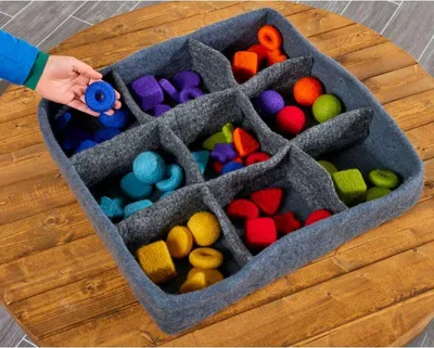 Immagine prodotto di Organizzatore di piccoli pezzi di grandi dimensioni in feltro - vassoio portagiocattoli