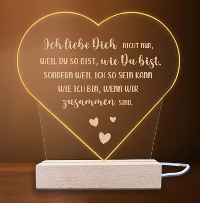 Produktbild von INDIGOS UG - LED Nachttischlampe - Herz - Spruch 8 - Valentinstag - Herz mit Spruch - Nachtlicht - 3D-LED-Lampe - Weihnachten, Geburtstag - Geschenk für Freund, Freundin, Familie - Liebe
