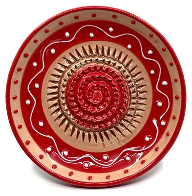 Produktbild von Kaladia Keramik Reibeteller handbemalt in Rot/Hellbraun - Durchmesser ca. 12cm - spülmaschinengeeignet