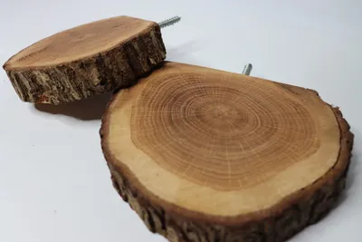 Produktbild von Mini-Würfelregal aus massiver Eiche 17-20cm Durchmesser, Eichenregal, Wandregal aus Holz mit Befestigung