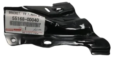 Obrázek produktu pro TOYOTA Yaris držák levého předního blatníku 67831-0D040 OE