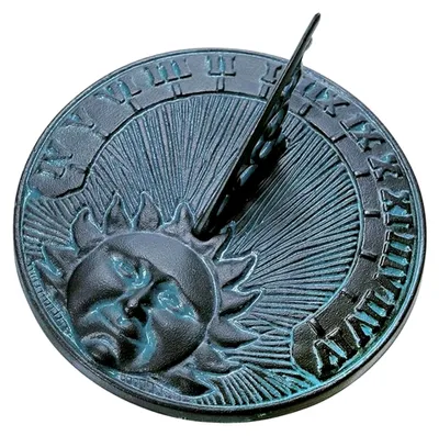 Produktbild von Gusseisen-Sonnenuhr mit Grünspan-Oberfläche, Durchmesser 25,4 cm