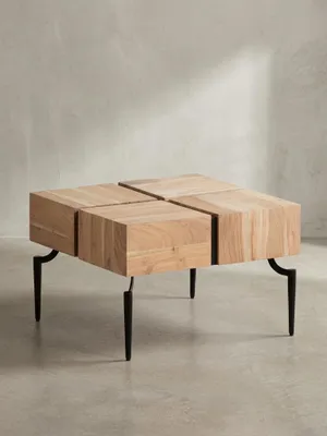 Produktbild von Couchtisch Akazie Massivholz 60x60x40 cm Quadratisch mit Metallgestell, Kleiner Sofatisch Würfel-Form, Wohnzimmertisch Couch Modern, Kaffeetisch Cube Braun / Schwarz
