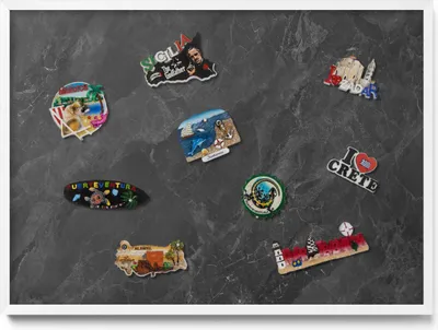 Produktbild von Tafel auf Magnete 70x50 cm – Weißer Rahmen – Dunkle Steinstruktur – Magnetboard, Weißwandtafel – Magnetpinnwand, Flur