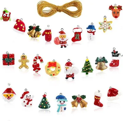Productafbeelding van Miniatuur kerstboomdecoraties van hars - 24 stuks, kerstversiering voor kerstbomen