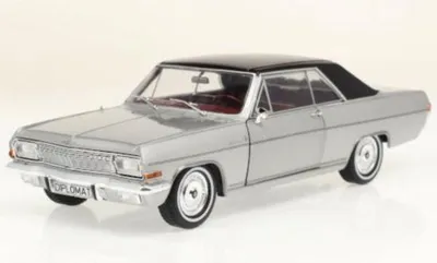 Produktbild von White Box 1:24 Opel Diplomat Coupé 1965 - silver