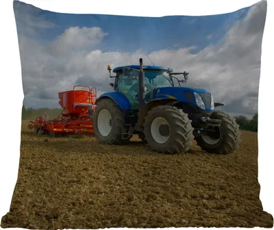 Produktbild von MuchoWow® Outdoor Kissen - Traktor - Blau - Landleben - Wolken - 45x45 cm - Wetterfest - Lounge Kissen - Fotokissen - Dekoratives Kissen