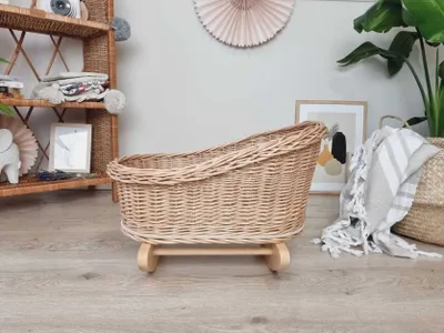 Image de WikliBOX - Berceau en osier pour poupée, lit à bascule pour une poupée en couleur naturelle - 51x33 H35/25