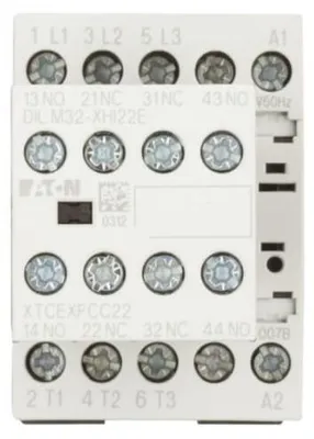 Productafbeelding van Vermogensschakelaar 7A, 3 polen, 230V AC, 2 NO, 2 C, DILM7-22 (230V 50Hz, 240V 60Hz), artikelnummer 106360