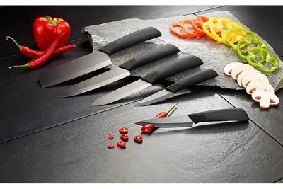 Image de Couteau de cuisine en céramique zircone noire - 15,5 cm