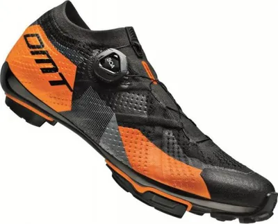 Produktbild von DMT Fahrradschuhe - KM1 - Schwarz/Orange 40
