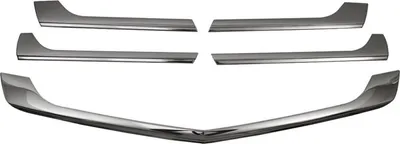 Productafbeelding van OMAC sierlijsten voor de radiatorgrill, radiatorgrill-lijsten, artikelnummer 4724082B, voorzijde, geschikt voor MERCEDES-BENZ SPRINTER 3,5-ton bestelwagen (906), afmetingen: 1020mm x 210mm x 40mm, roestvrij staal