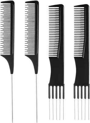 Productafbeelding van Haarkamset van metaal - Vrouwenhaarborstel - Set van 4 - Met scherpe tanden - Metalen kam - Kapserskam - Vrouwenhaarborstel