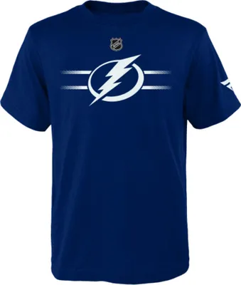 Zdjęcie produktu dla Koszulka młodzieżowa NHL Fanatics APRO, krótki rękaw, logo drużyny NHL - Tampa Bay Lightning, rozmiar: XL (18-20 lat)