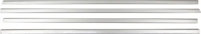 Imagen del producto de OMAC: Moldura decorativa/protectora para puerta, cristal de ventana o marco de ventana. Referencia: 6003141. Para instalación o reemplazo de ventanas en vehículos LAND ROVER Freelander 2 SUV (L359). Fabricado en acero inoxidable para Land Rover