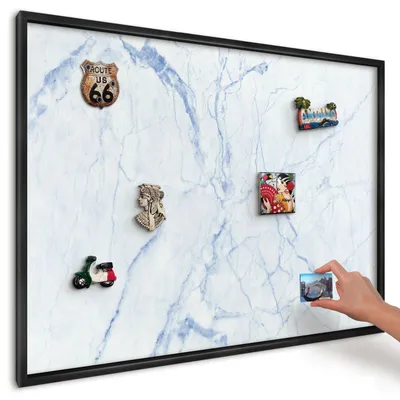 Produktbild von Magnettafel 100x70 cm mit schwarzem Rahmen - Magnetische Metalltafel, Magnetpinnwand zur Wandmontage für Wohnzimmer, Küche, Flur, Kinderzimmer und Büro - Marmordesign