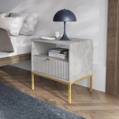 Obrázek produktu pro Šedá moderní noční stolek s reliéfním vzorem KIOTO SN1SZ, zlatý rám
