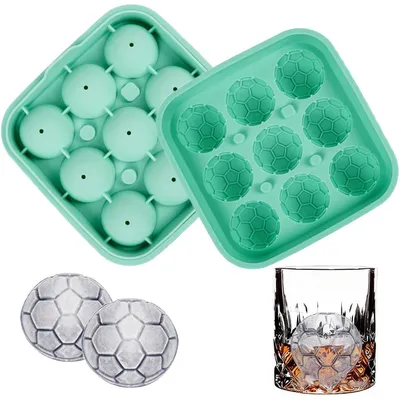 Produktbild von Silikon Eiswürfelform Fußballform mit Deckel Grün 9er Set