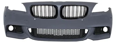 Imagen del producto de Paragolpes delantero para BMW Serie 5 F10 F11, modelo 11-14, diseño M-Technik, con rejilla delantera (riñones) en color .