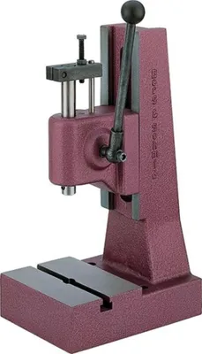 Obrázok produktu pre Ručný pákový lis s ozubeným kolesom 250kp Berg + Schmid Pressentechnik