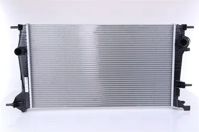 Produktbild von NISSENS 637607 Kühler Wasserkühler Motorkühler für RENAULT MEGANE III Grandtour (KZ0/1) Megane III Schrägheck (BZ0/1) MEGANE III Coupe (DZ0/1)