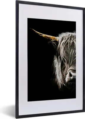 Produktbild von MuchoWow® Gerahmtes Poster Schottischer Highlander - Porträt - Hoorn 40x60 cm - Poster mit Schwarzem Bilderrahmen Wandposter Rahmen Foto Bilder - Poster in Rahmen
