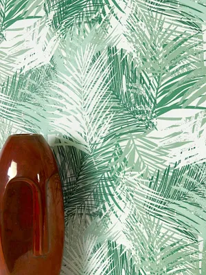 Produktbild von NEWROOM Tapete Grün Vliestapete Dschungel - Mustertapete Modern Dunkelgrün Weiß Palmen Blätter Blumentapete Tropisch Dschungeltapete