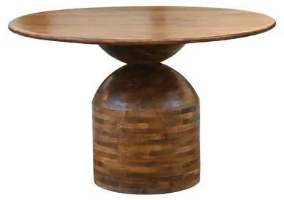 Esszimmertisch Rund 120 cm aus Mango Massivholz mit runder Tischplatte und säulenförmigem Gestell in Gesamtansicht.