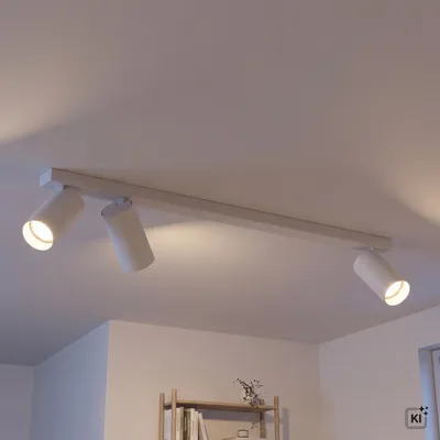 Produktbild von Spot Metall GU10 verstellbar Weiß 3-flammig länglich Modern Strahler, KI-generiertes Bild