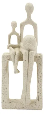 Imagen del producto de Mauro Ferretti. Figura de "Maternidad". 10x7x26 cm. Color crema. Decoración
