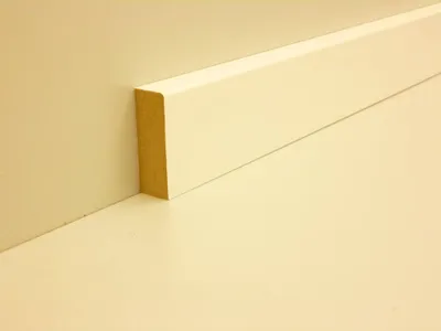 Produktbild von B.S. Bauprogramm Sockelleiste 250 cm 40 x 14 mm weiß