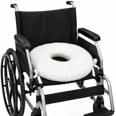 Produktbild von Druckentlastungskissen mit Aussparung – für das Steißbein – weiß, 44 x 44 x 10 cm