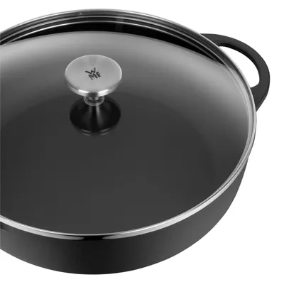 Produktbild von WMF "WMF Bauernpfanne Gusseisen 28cm mit Deckel Schmorpfanne"