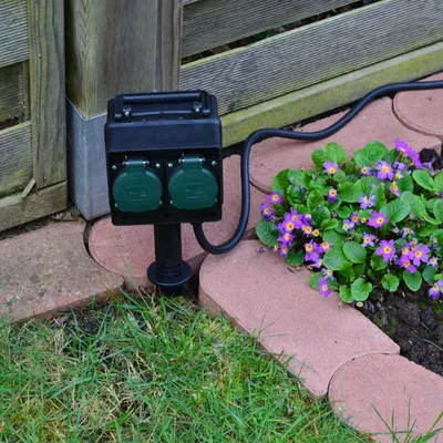 Produktbild von Gartensteckdose 4-fach mit Erdspieß Verteiler Steckdose Garten Stromverteiler