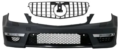 Imagen del producto de Parachoques delantero para Mercedes Clase C W204, modelo 12 en adelante, con diseño C63 y parrilla frontal tipo GT-R, color .