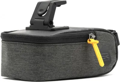 Image de sacoche de selle avec clip Small 0,6 litre noir