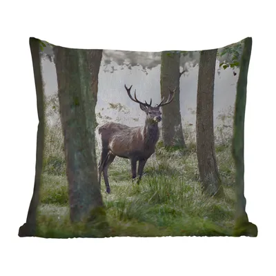 Produktbild von MuchoWow® Outdoor Kissen - Hirsche - Bäume - Gras - 60x60 cm - Wetterfest - Lounge Kissen - Dekoration - Schlaf Kissen
