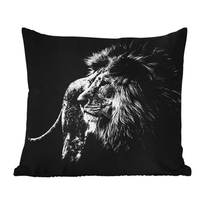 Produktbild von MuchoWow® Outdoor Kissen - Tiere - Wild - Löwe - Schwarz - Weiß - 45x45 cm - Wetterfest - Lounge Kissen - Fotokissen - Dekoratives Kissen