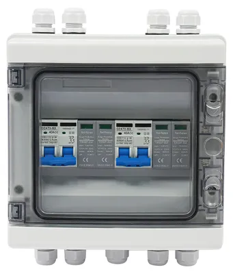 Immagine prodotto di Scatola di connessione per pannelli fotovoltaici - Distributore di cavi solari a 2 uscite - Protezione contro le sovratensioni - Interruttore di protezione da sovraccarico - Grado di protezione IP65 (resistente all'acqua) - 1000V DC - Montaggio a parete - Bianco