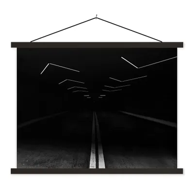 Produktbild von MuchoWow® Textilposter Schwarz - Weiß - Straße - Tunnel 150x113 cm mit holzfarbenen Rahmen - Poster