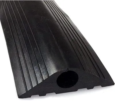 Produktbild von Famanu Kabelschutzschlauch 2 Meter - Antirutsch, Schwarz
